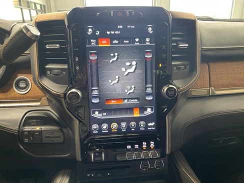 Used 2019 RAM 3500 Limited AWD/4WD image 46