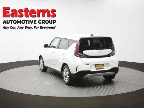 Used 2025 Kia Soul LX w/ LX Technology Package FWD image 65