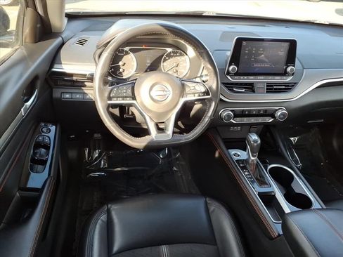 Used 2023 Nissan Altima 2.5 SR FWD image 8