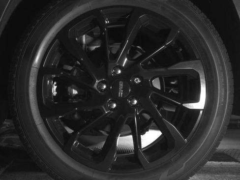 Used 2023 GMC Terrain SLT w/ Infotainment Package II image 11