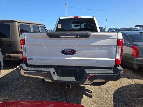 Used 2019 Ford F350 Lariat w/ Chrome Package AWD/4WD image 5