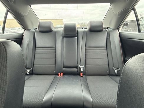 Used 2016 Toyota Camry SE image 21