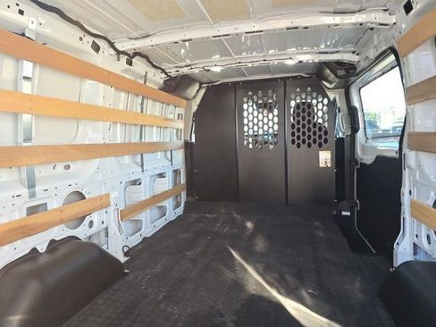 Used 2025 Ford Transit 250 Low Roof w/ Exterior Upgrade Package RWD image 6
