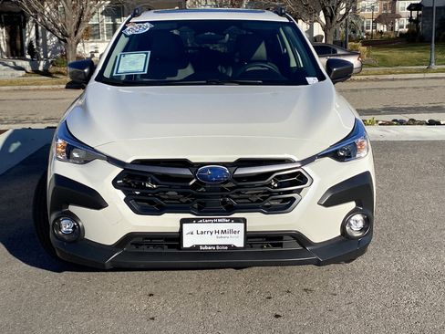 Used 2024 Subaru Crosstrek 2.0i Premium image 9