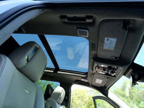 Used 2025 Cadillac Escalade Sport Platinum w/ LPO, Floor Liner Package image 39