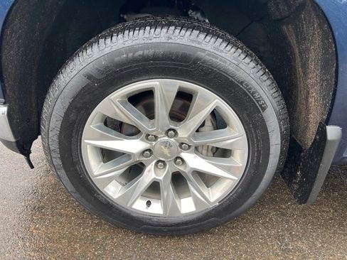 Used 2019 Chevrolet Silverado 1500 LTZ w/ LTZ Premium Package image 10