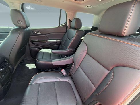 Used 2022 GMC Acadia AT4 w/ Technology Package AWD/4WD image 24