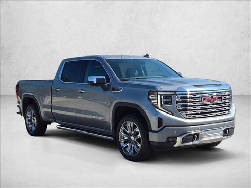 Used 2024 GMC Sierra 1500 Denali w/ Denali Reserve Package AWD/4WD image 4