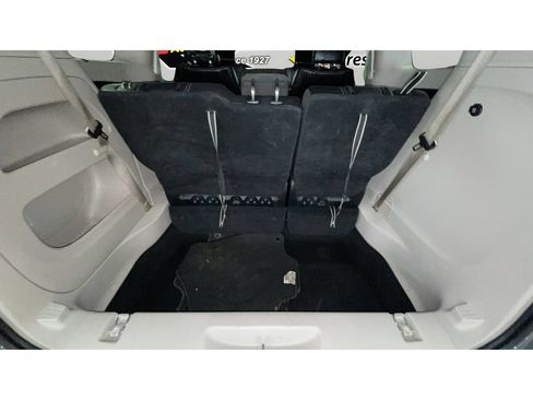 Used 2022 Chrysler Pacifica Touring-L FWD image 17