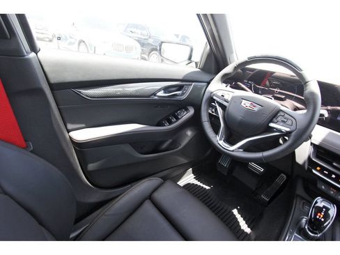 New 2026 Cadillac CT5 V w/ Technology Package AWD/4WD image 8