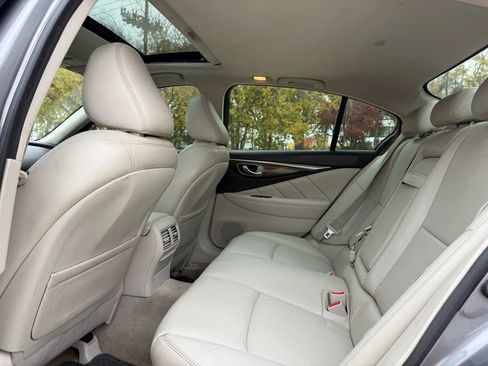 Used 2017 INFINITI Q50 3.0t Premium w/ Driver Assistance Package image 10