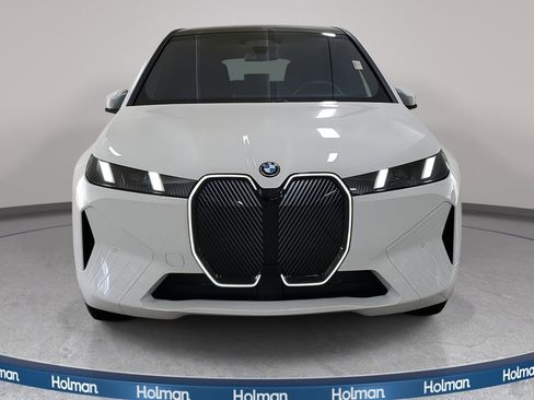 New 2026 BMW iX xDrive60 image 3