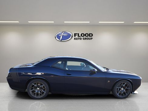 Used 2016 Dodge Challenger R/T Scat Pack image 3