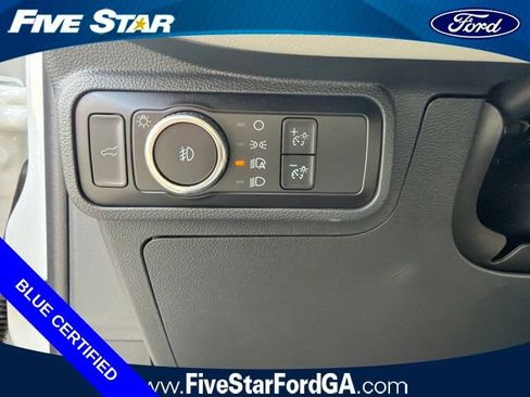 Used 2025 Ford Explorer Active w/ Active Comfort Package RWD image 17