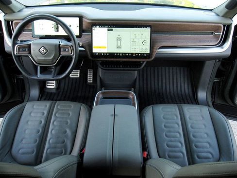 Used 2023 Rivian R1S Launch Edition AWD/4WD image 20