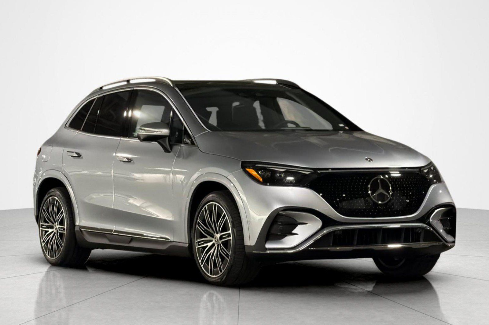 New 2027 Mercedes-Benz EQE 320 4MATIC SUV image 7