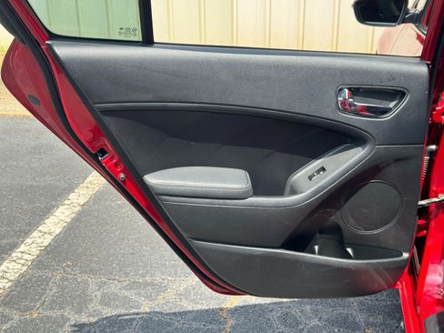Used 2018 Kia Forte S w/ S Technology Plus Package FWD image 38
