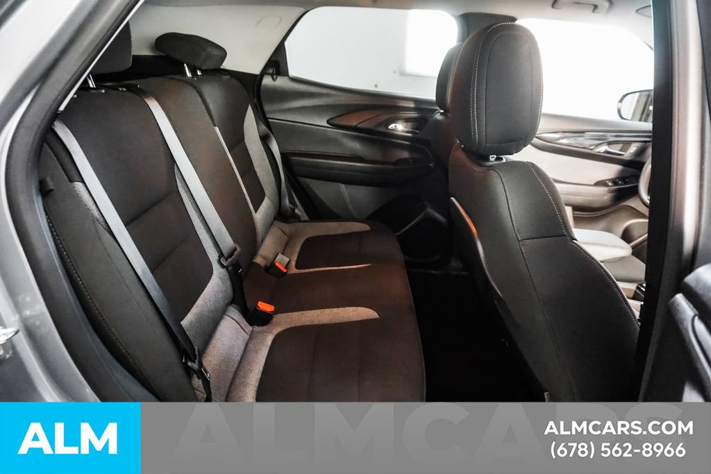 Used 2025 Chevrolet TrailBlazer LT AWD/4WD image 21