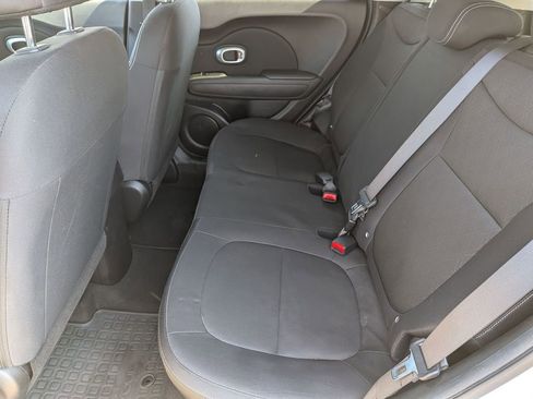 Used 2015 Kia Soul FWD image 23