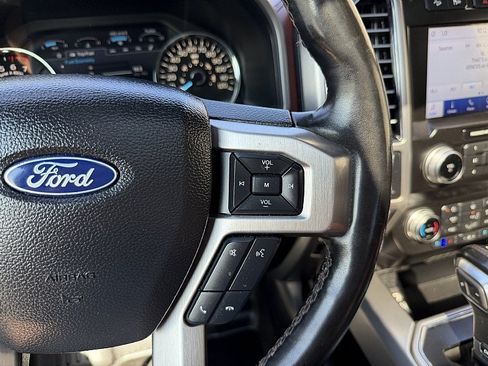 Used 2020 Ford F150 Platinum w/ Technology Package AWD/4WD image 16