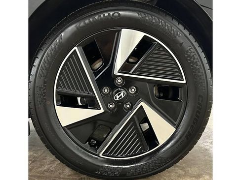 Used 2026 Hyundai Ioniq 5 SEL RWD image 11
