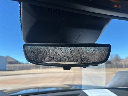 Used 2023 Cadillac Escalade ESV Premium Luxury image 33