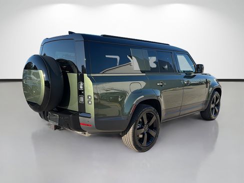 New 2026 Land Rover Defender 130 S AWD/4WD image 4