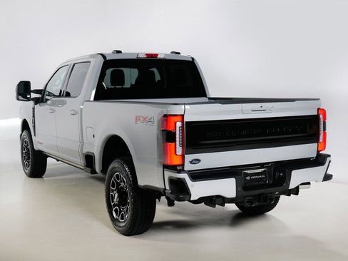 Used 2025 Ford F250 Platinum AWD/4WD image 31