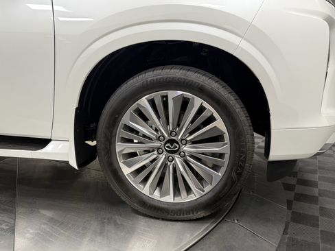 Certified 2026 INFINITI QX80 Luxe w/ Cargo Package RWD image 9