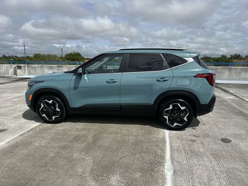 Used 2024 Kia Seltos EX AWD/4WD image 16