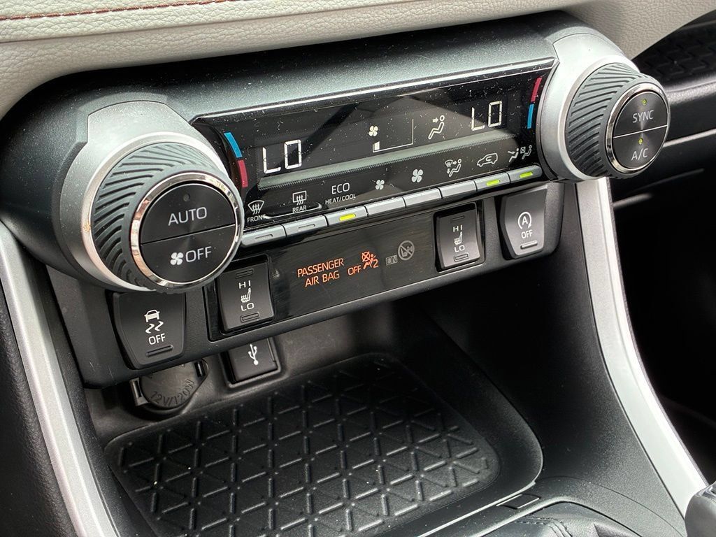 Used 2021 Toyota RAV4 XLE Premium FWD image 24