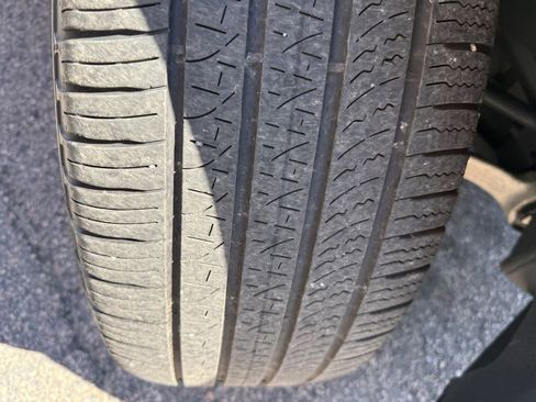 Used 2021 Land Rover Range Rover Velar R-Dynamic S image 30