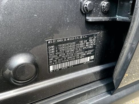 Used 2025 Honda HR-V LX image 15