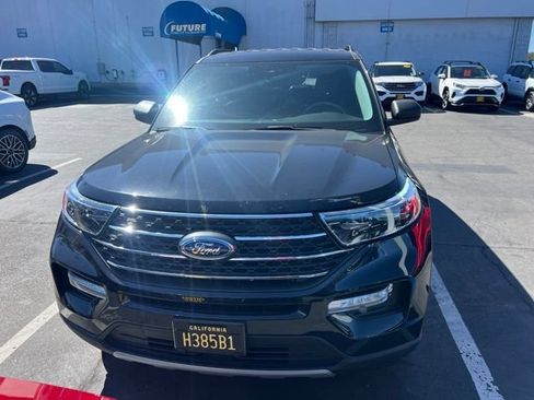 Used 2023 Ford Explorer XLT w/ Equipment Group 202A AWD/4WD image 3