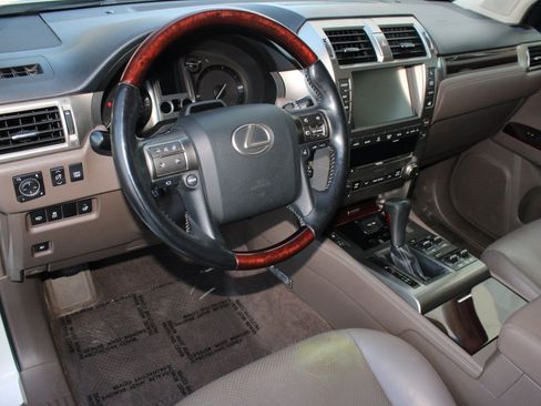 Used 2015 Lexus GX 460 Luxury image 4
