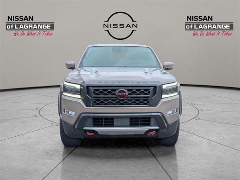 Used 2022 Nissan Frontier Pro-X w/ Technology Package image 2