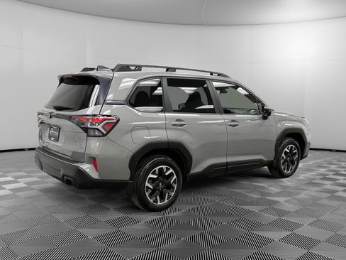 Certified 2025 Subaru Forester Premium w/ Convenience Package #2 image 5