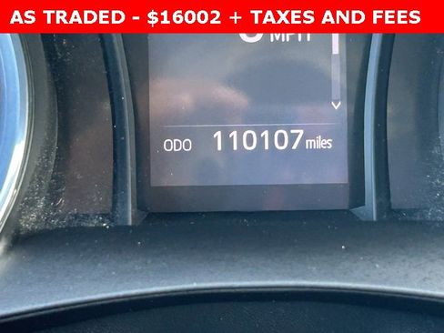 Used 2020 Toyota Camry SE image 19