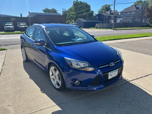 Used 2012 Ford Focus Titanium FWD image 4