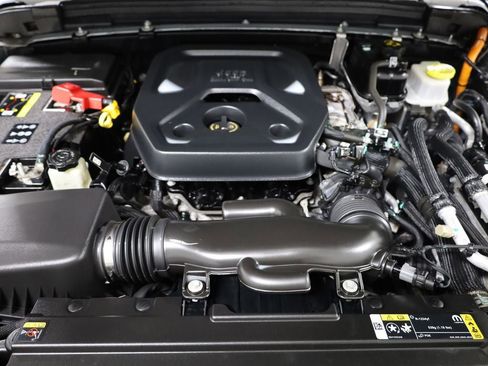 Used 2023 Jeep Wrangler Unlimited image 35