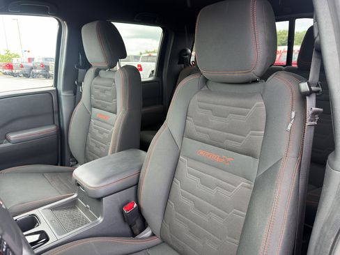 Used 2022 Nissan Frontier Pro-X RWD image 22