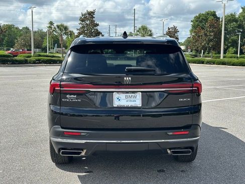 Used 2025 Buick Enclave Preferred FWD image 4
