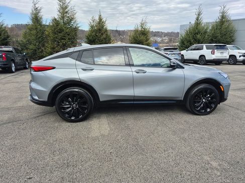 Used 2024 Buick Envista Sport Touring w/ Convenience I Package image 16