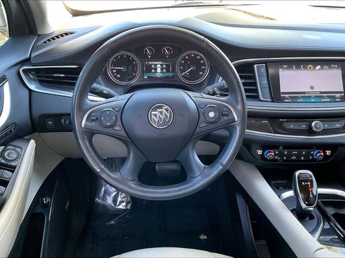 Used 2019 Buick Enclave Premium image 5