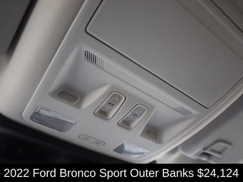 Used 2022 Ford Bronco Sport Outer Banks w/ Tech Package AWD/4WD image 32