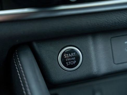 Used 2022 Nissan Rogue Platinum w/ Head-Up Display Package image 33