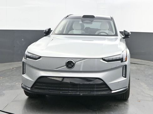 Used 2025 Volvo EX90 Ultra image 10