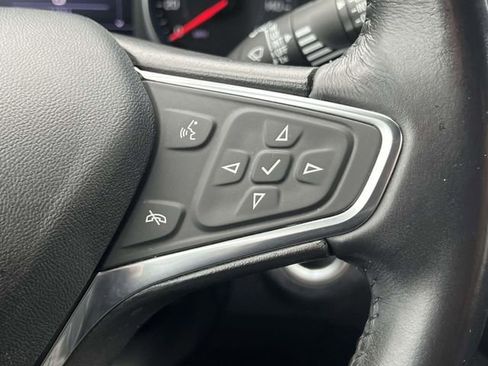 Used 2019 Chevrolet Equinox LT image 27