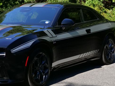 Used 2025 Dodge Charger Daytona R/T w/ Quick Order Package 25M R/T image 30