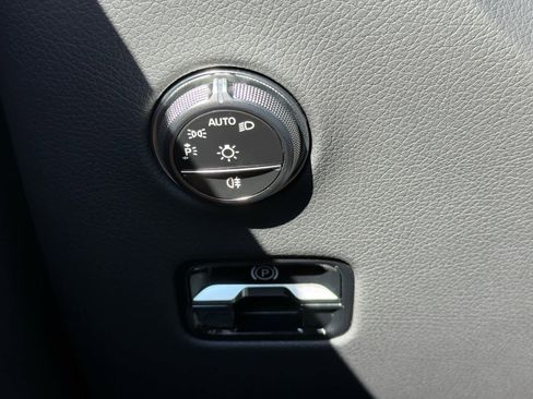 New 2026 Mercedes-Benz GLC 300 GLC 300 image 29